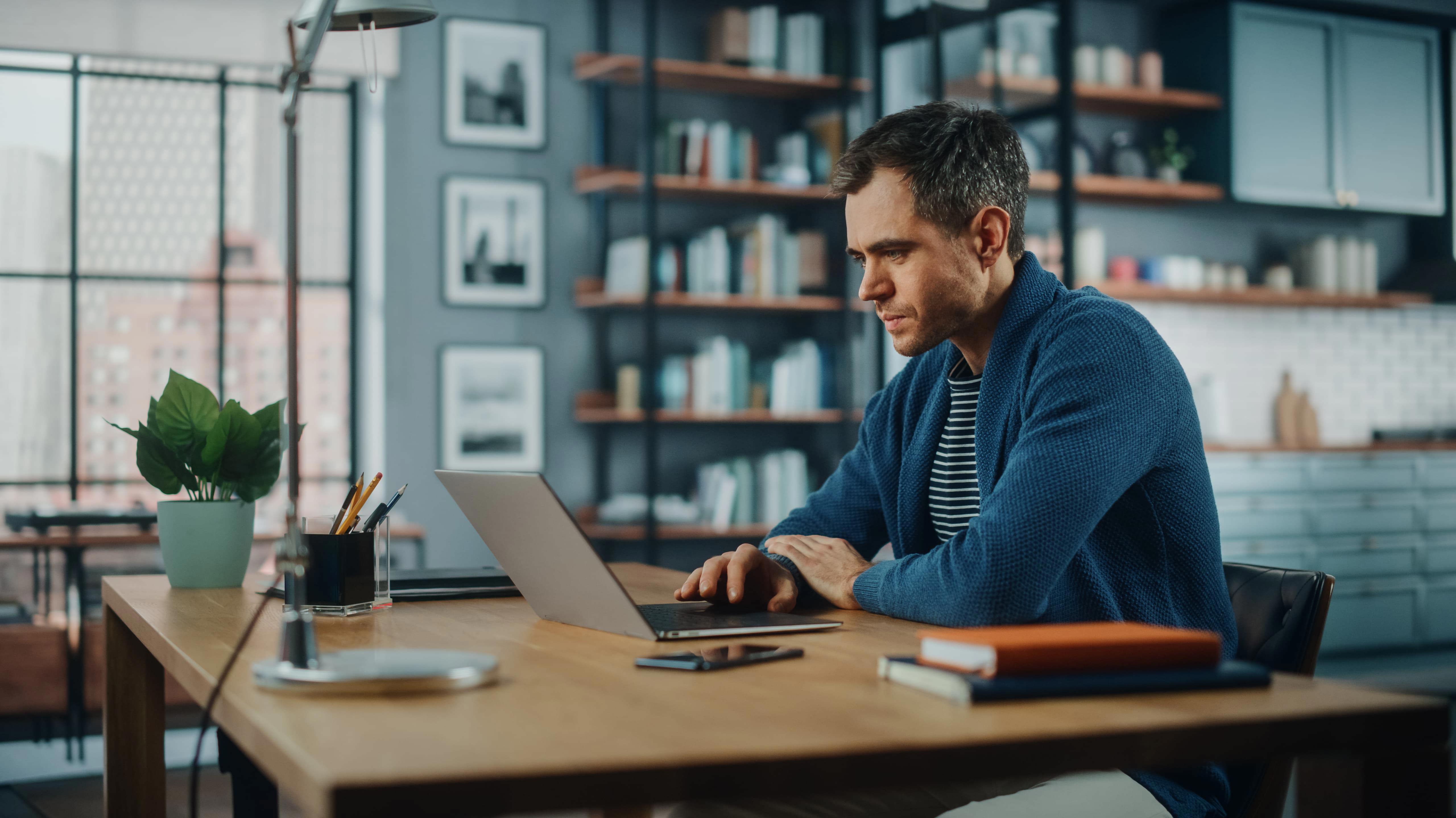 Tips to avoid the 'always on' trap when flexible working