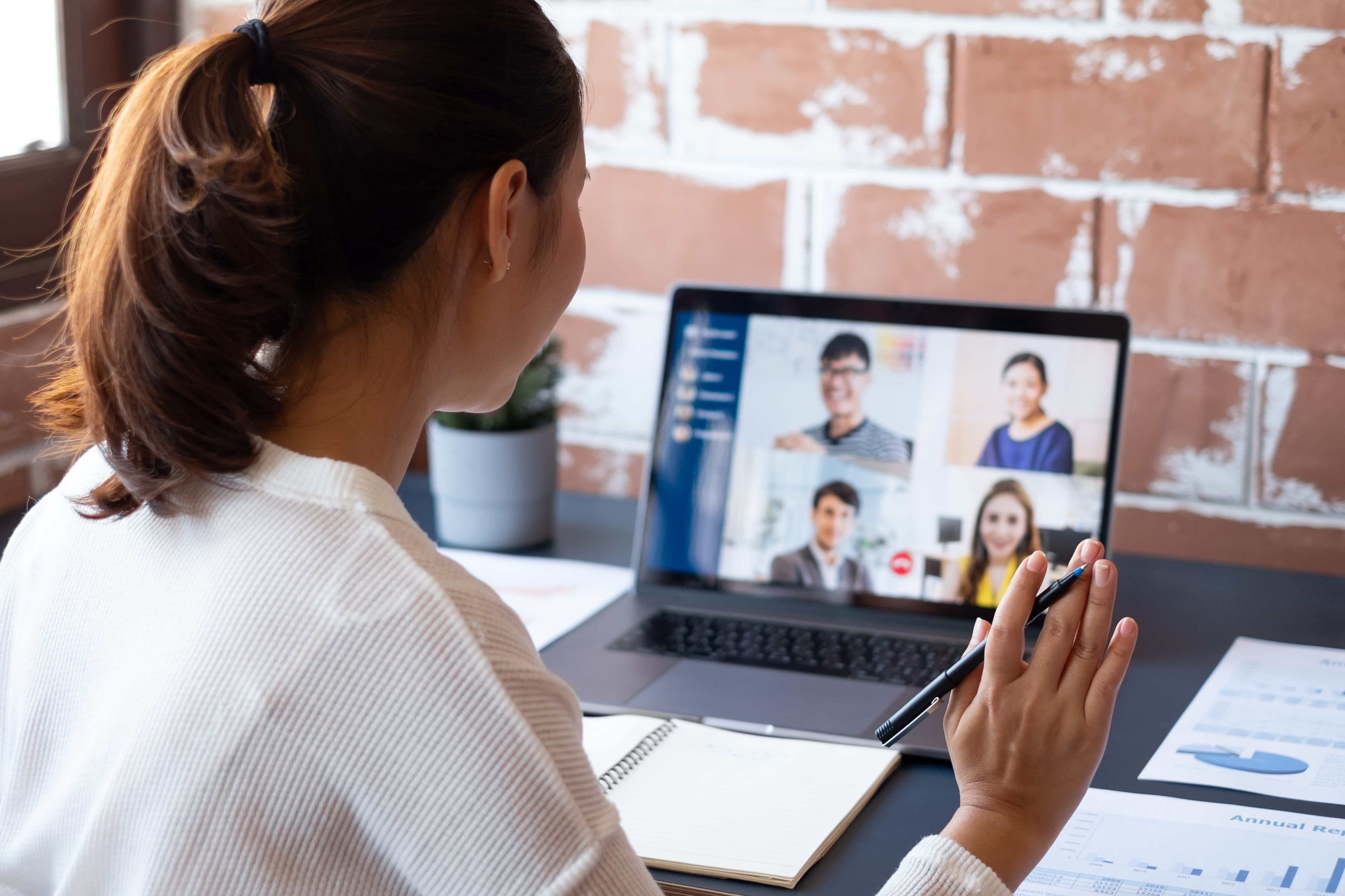 Strategic social media networking